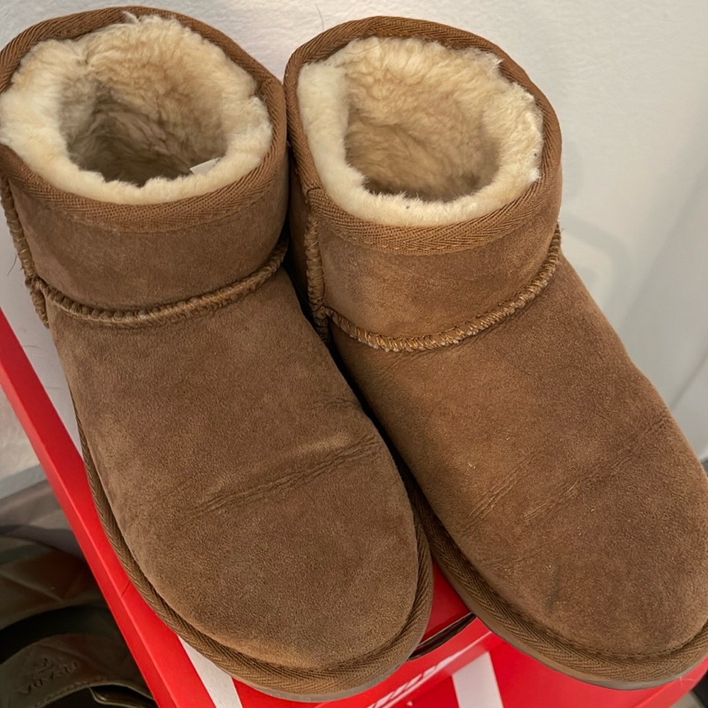 EMU Australia Stinger Micro